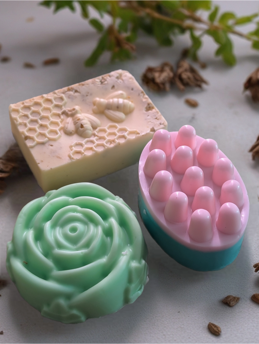 3Pack Natural Handmade Soap (Apple fresh, Strawberry. Oatmeal)