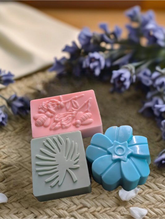 3Pack Natural Handmade Soap ( Peach,Pineapple, Eucalyptus)
